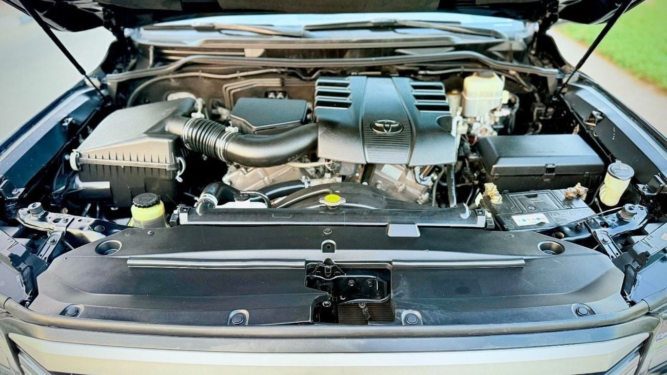 تويوتا لاند كروزر 2015 GXR V6 Facelift To 2024 Ship Exterior and Interior Both Upgrade Full Option