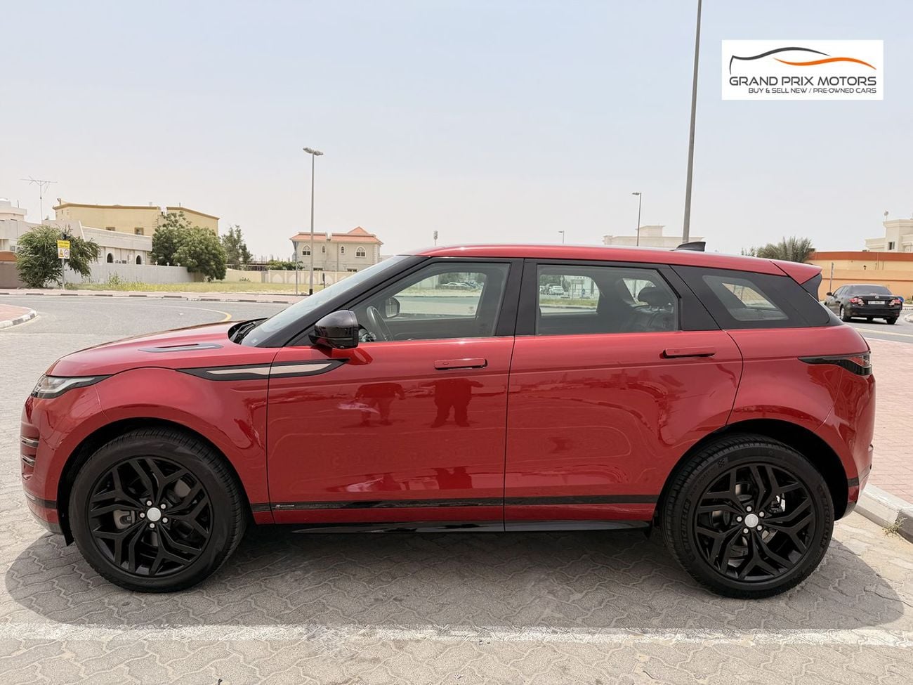 لاند روفر رانج روفر إيفوك P200 R-Dynamic SE 2.0L