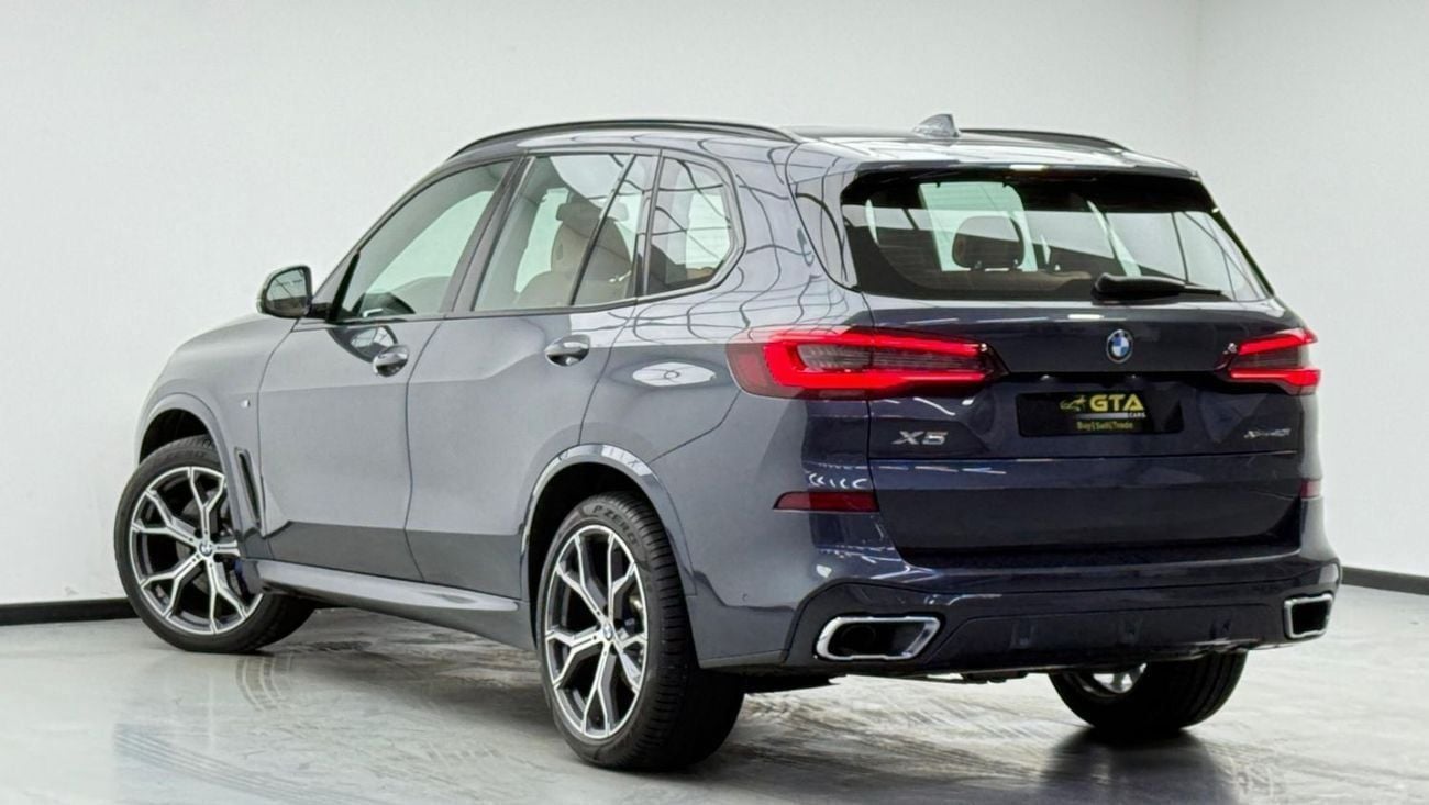 BMW X5 40i M Sport 3.0L 2022 BMW X5 xDrive40i M-Sport, 2027 BMW Warranty + Service Pack, Very Low Km, GCC