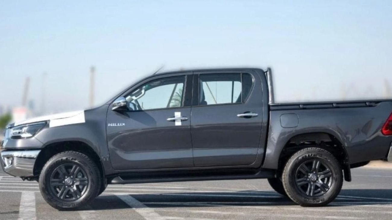 تويوتا هيلوكس Toyota Hilux 2.7L Petrol M/T 2023 Gray