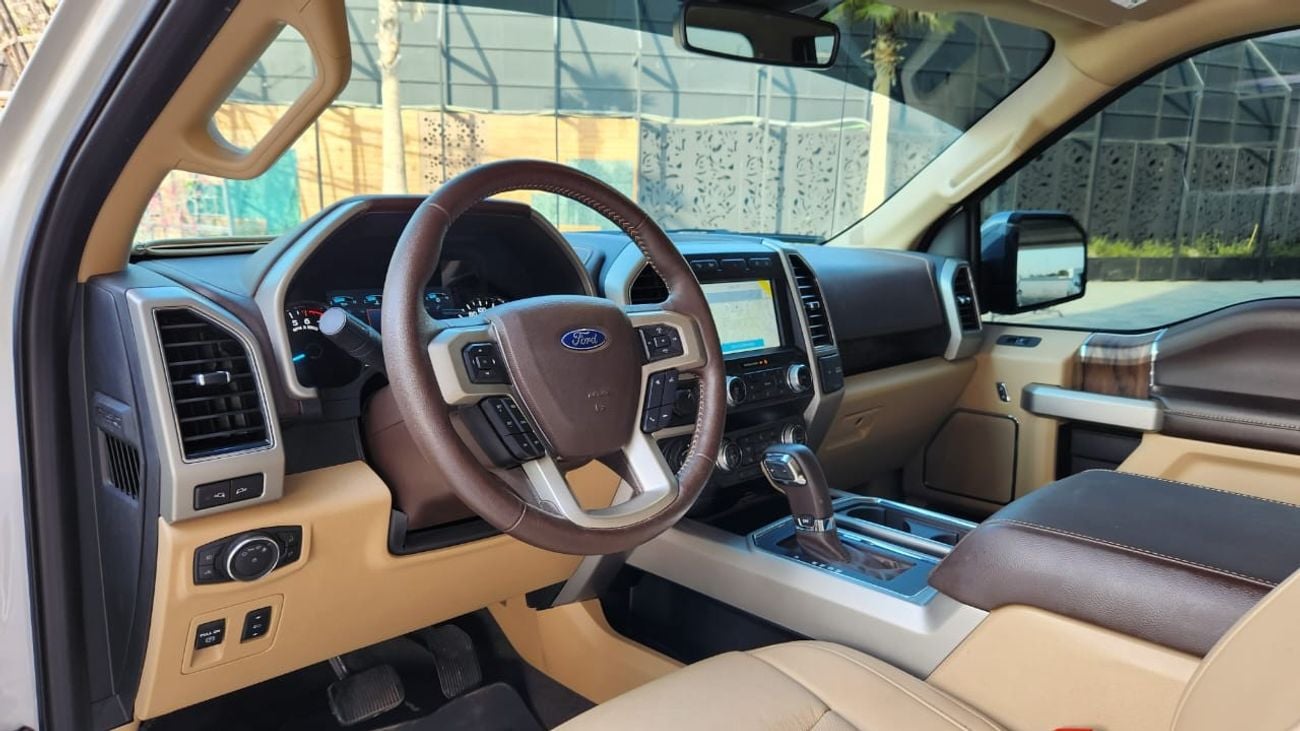Ford F-150 Lariat