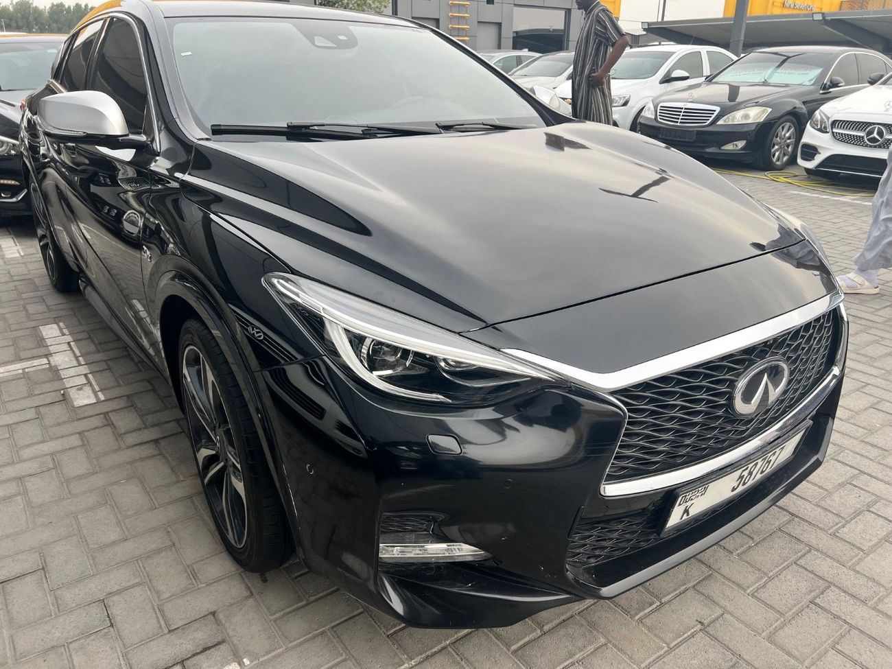 إنفينيتي Q 30