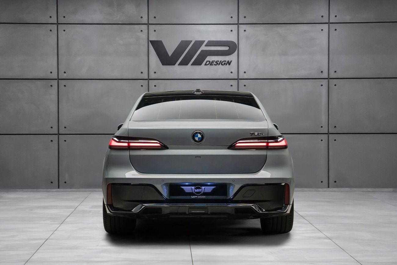 BMW 735i M SPORT 2024 | GCC Specs | Agency Warranty & Service