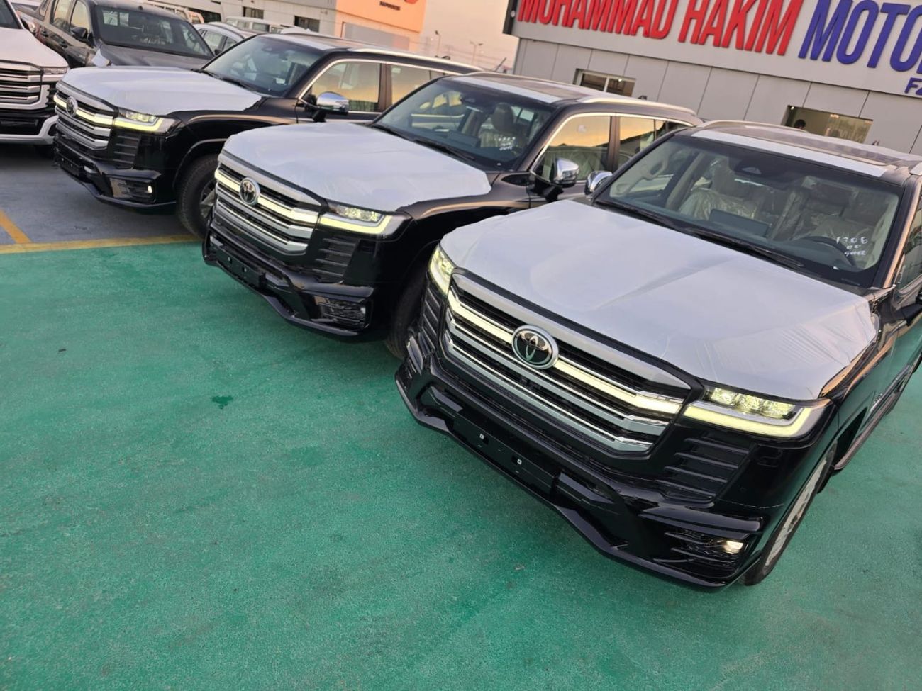 Toyota Land Cruiser Luxury 2026 Toyota Land Cruiser LC300 VXR+ – Full Option – Black Color