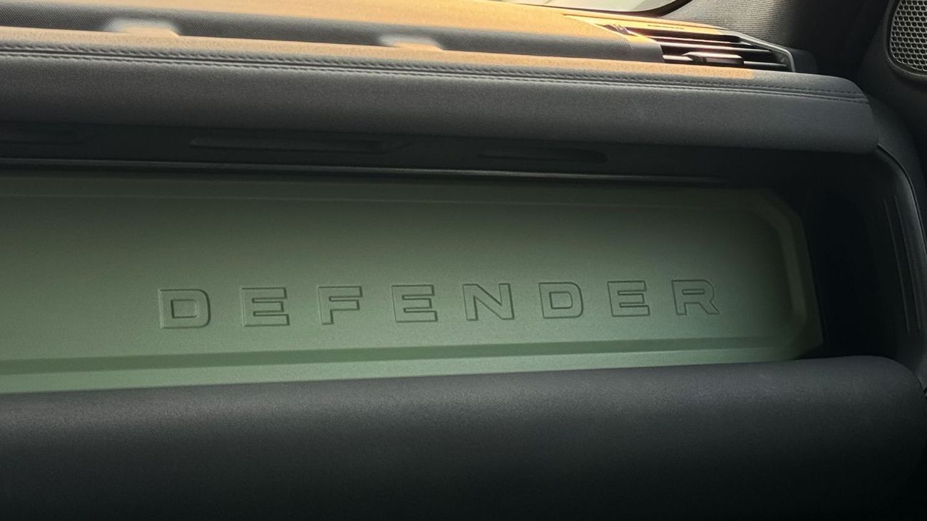 Land Rover Defender 75 Year Edition | V6 | GCC