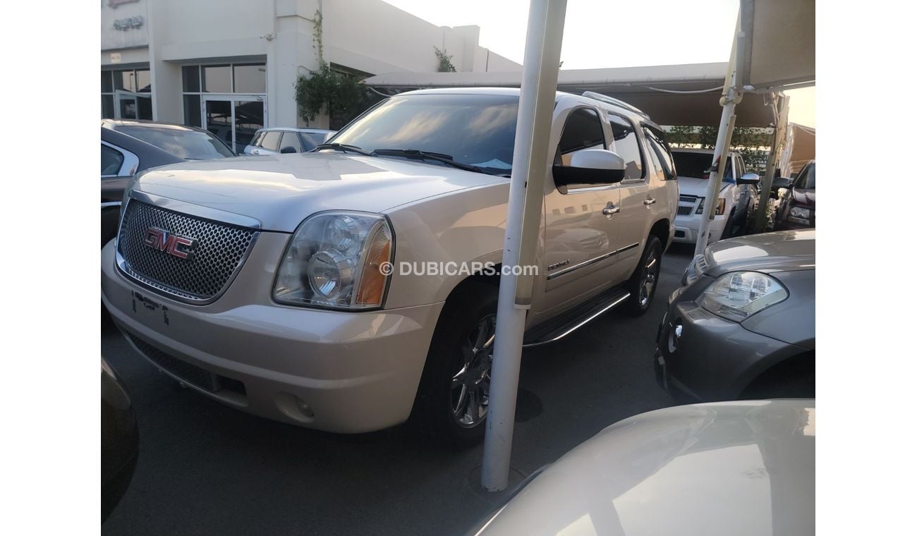 GMC Yukon Denali