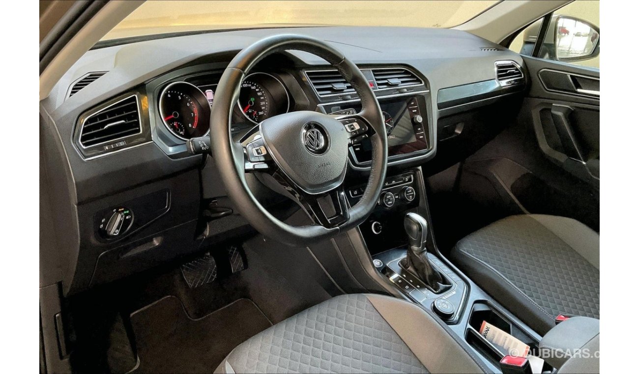 Volkswagen Tiguan SE