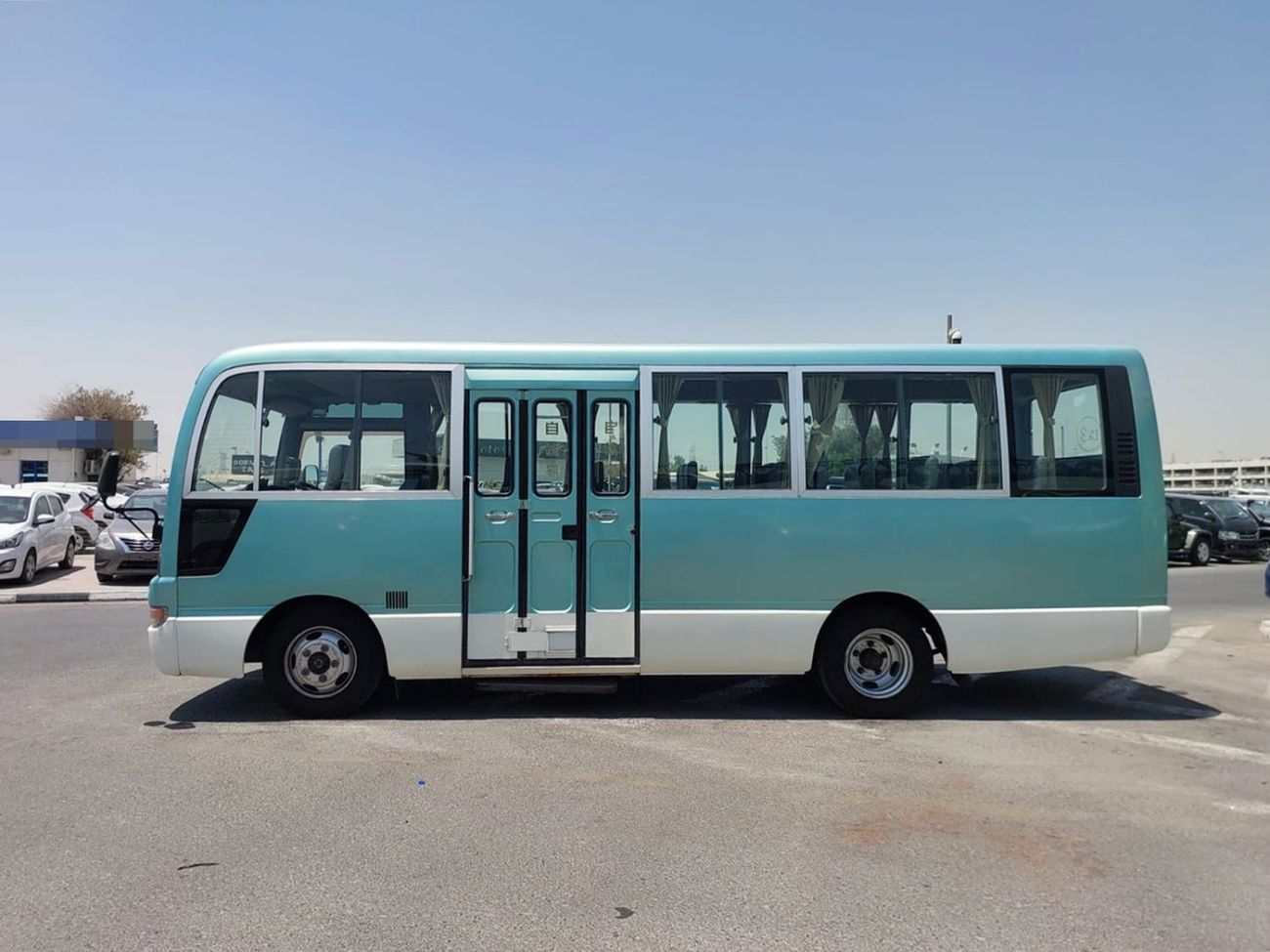 Nissan Civilian
