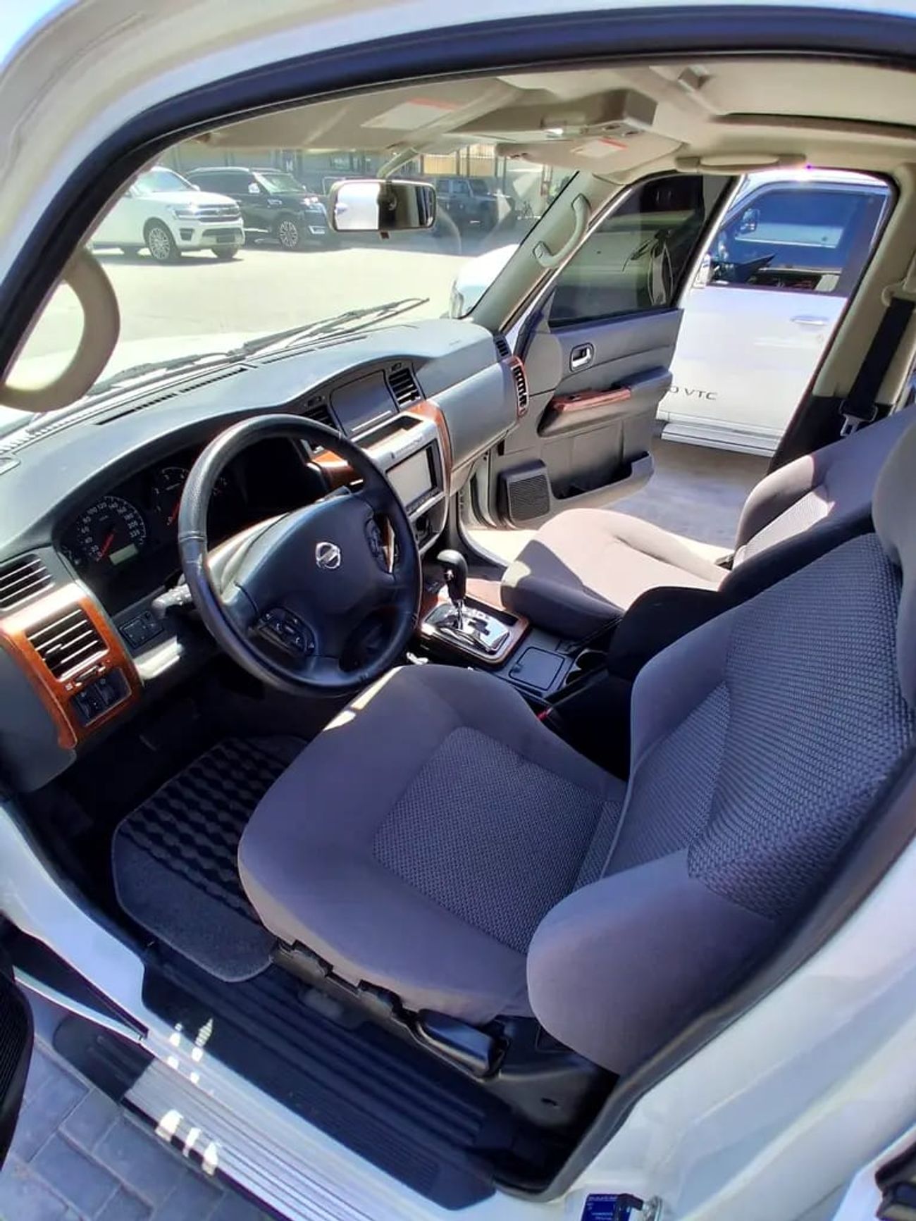 Nissan Patrol SAFARI نيسان فتك سفاري فل اوبشن GCC Specs