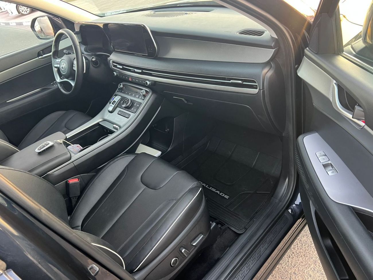 Hyundai Palisade 2024 Hyundai Palisade Sel - 3.8L V6 - Auto Trunk - Leather & Electric Seats - Key Engine Start Optio