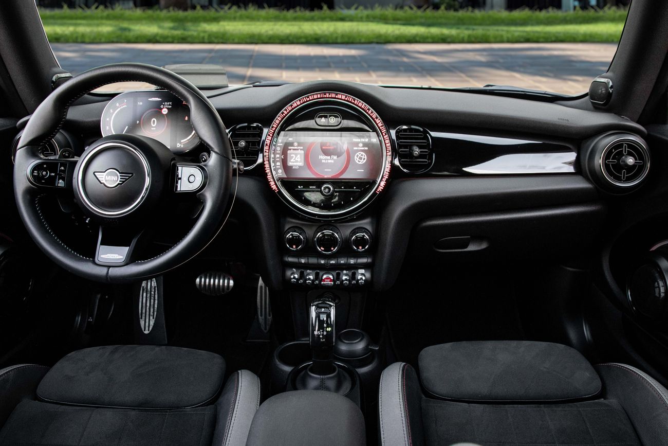 Mini Cooper Cooper John Cooper Works | 2,057 P.M | 0% Downpayment | JCW | ONE OWNER | AGENCY MAINTAINED!