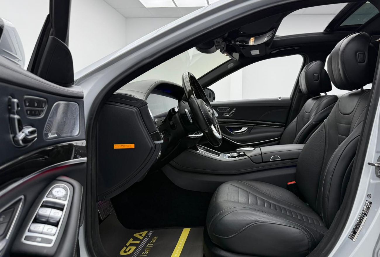 Mercedes-Benz S 560 Std 4.0L (469 HP)