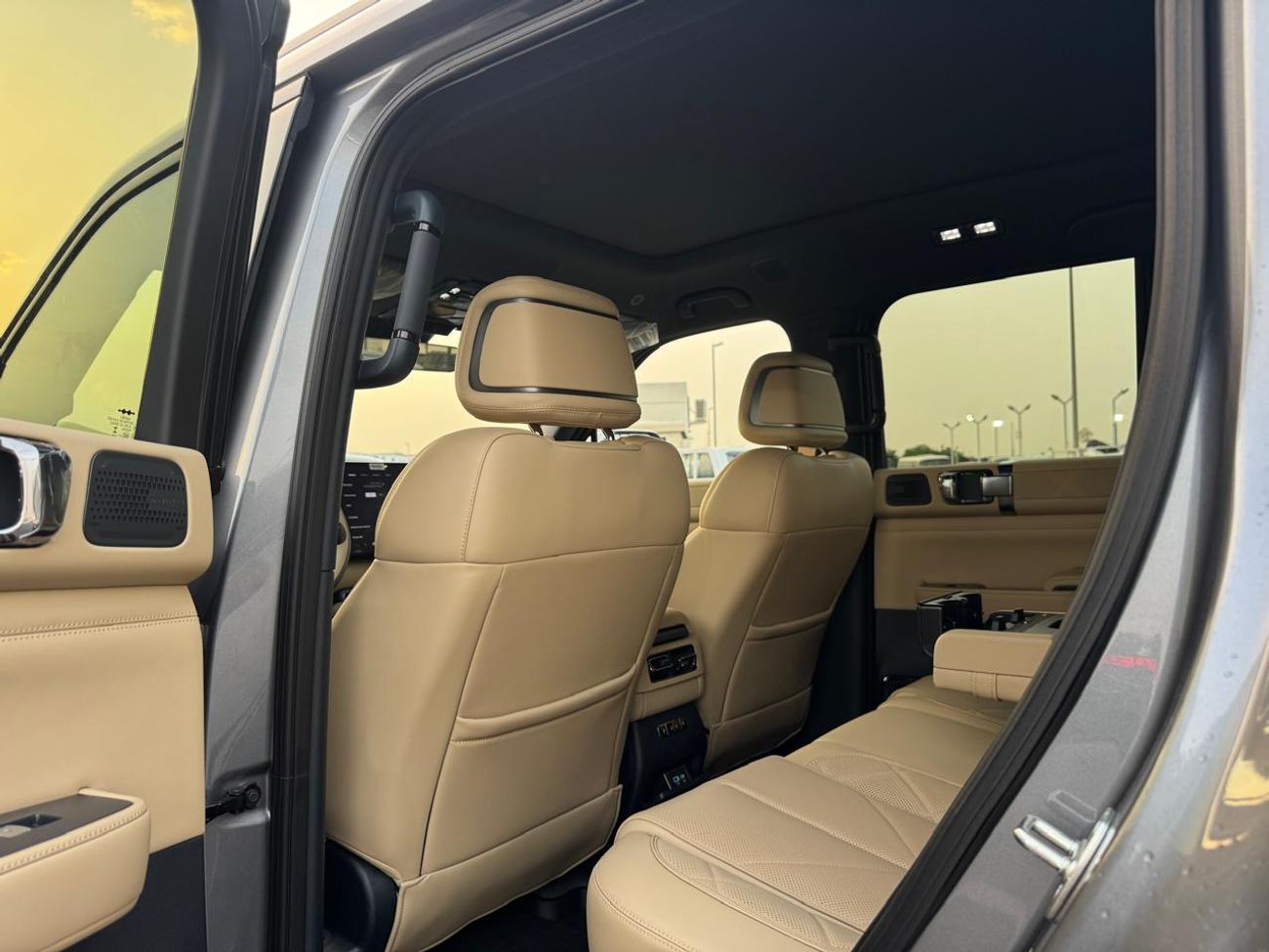 BYD Leopard 5 BYD LEOPARD 5 ULTRA 2025