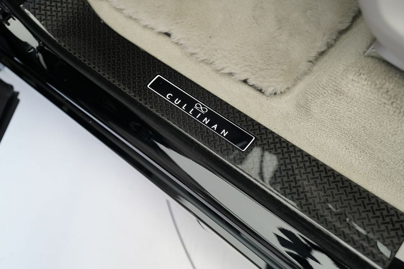 Rolls-Royce Cullinan BLACK BADGE