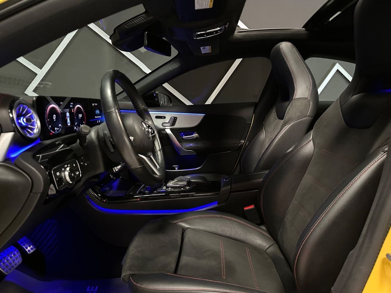 مرسيدس بنز CLA 250 4MATIC