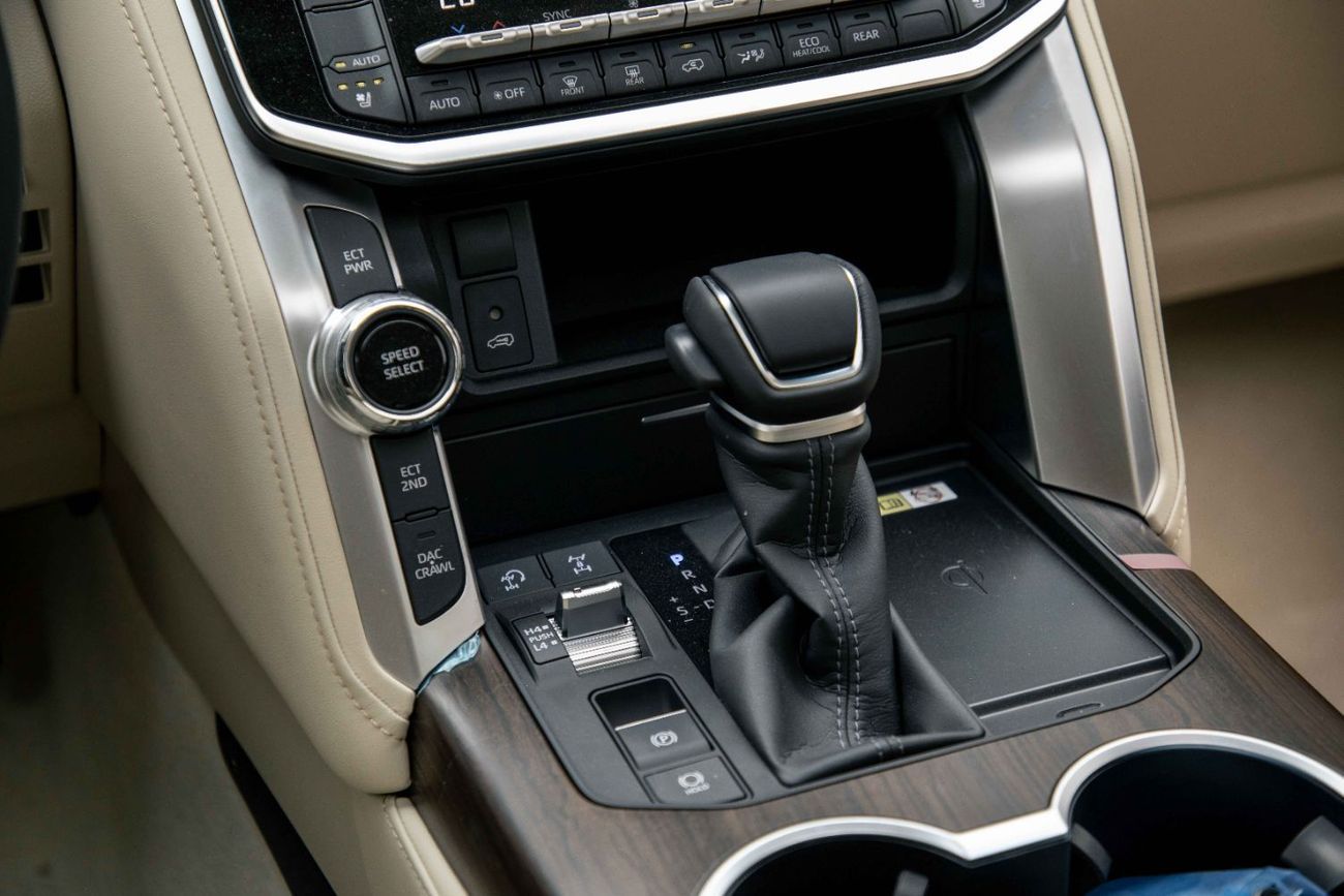 تويوتا لاند كروزر GXR 4.0L - Grey Mettalic Inside Beige | Export Only