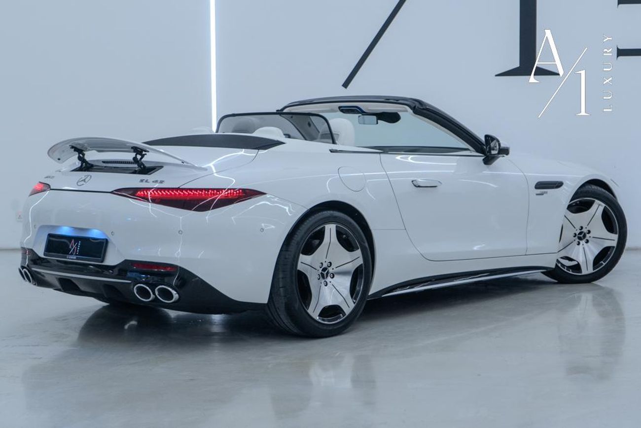 Mercedes-Benz SL 43 AMG STD 2023 Mercedes Benz SL43 AMG Roadster Maybach Edition, Warranty, Full Options, Very Low Kms