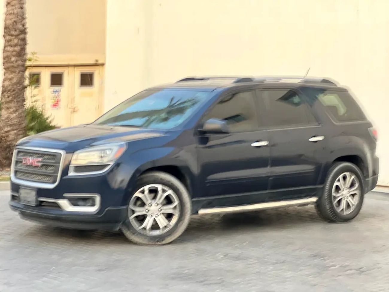 GMC Acadia SLE | GCC Specs | Well Maintained