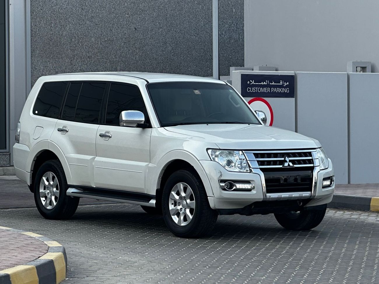 Mitsubishi Pajero GLS GCC