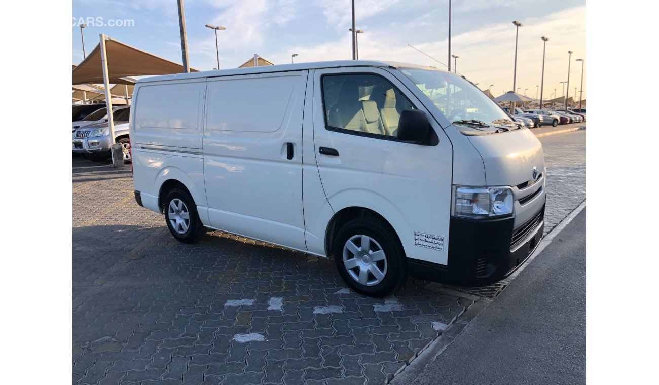 Toyota Hiace GCC VAN