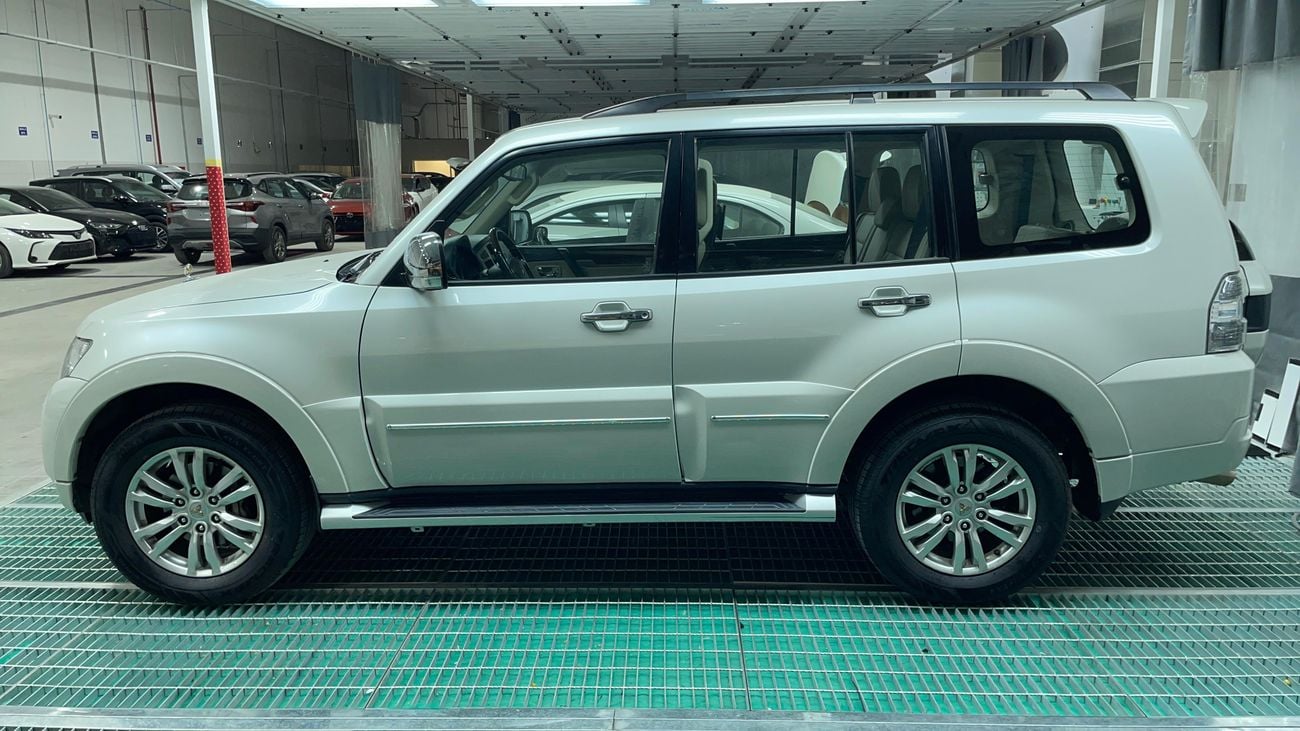 ميتسوبيشي باجيرو 2020 GLS HIGHLINE | AED 1034/Month | 0 DP | 30 Day Return | Warranty | Service History