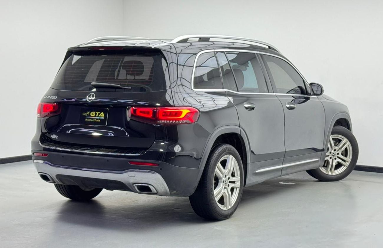 مرسيدس بنز GLB 220 2022 Mercedes-Benz GLB 220, Warranty, Excellent Condition.