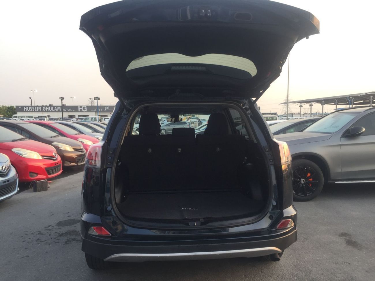 Toyota RAV4 TOYOTA RAV4 HYBRID  4X4 XLE