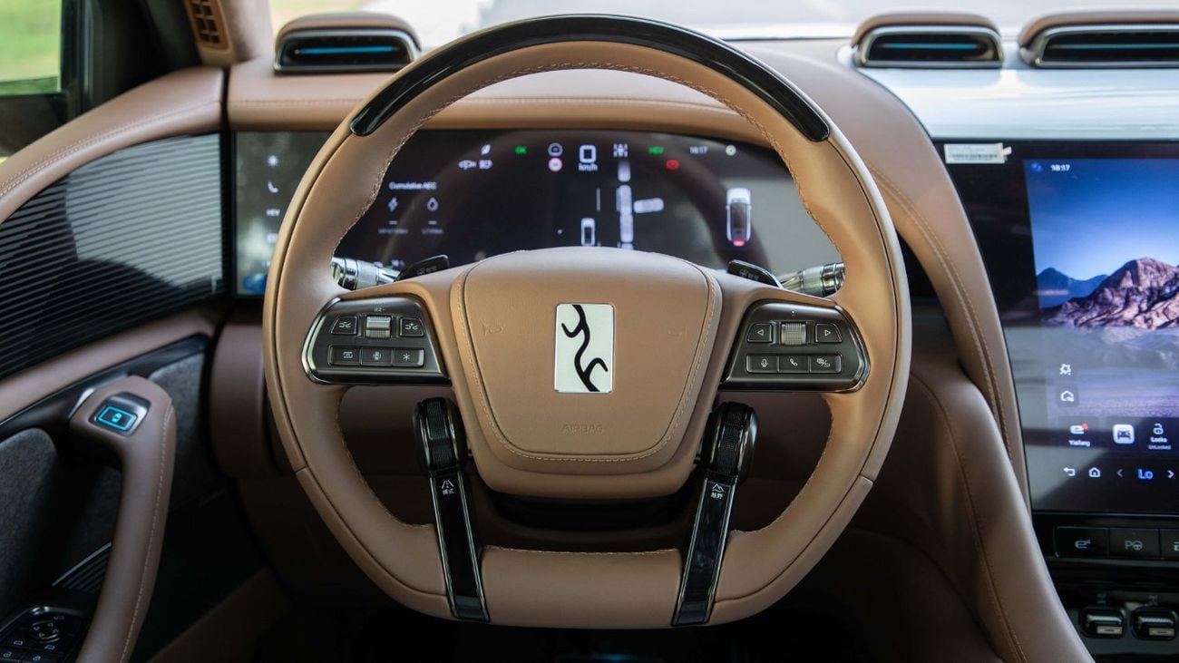 يانغوانغ U8 DM-i PREMIUM EDITION | 22" Alloy with Float Mode | 2025 | For Local Registration +10%