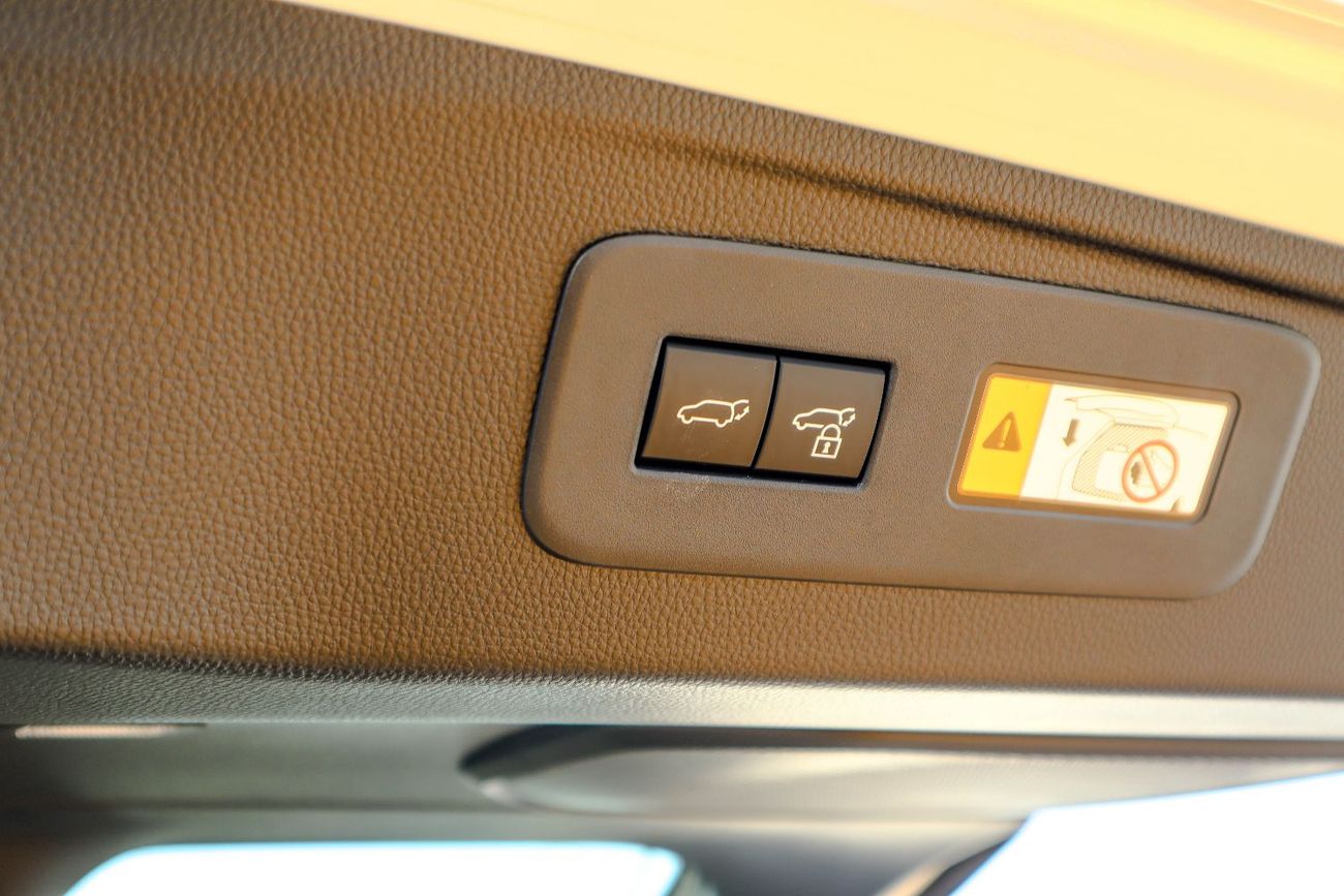 Toyota Prado First Edition Toyota Land Cruiser Prado (TJA250) – 2.4L SUV 4WD – 5 Door – 2025 Model – White Color 