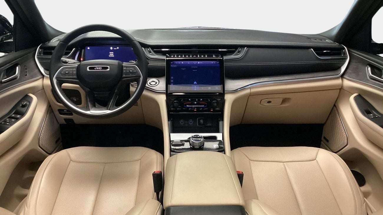 جيب شيروكي Limited Plus | شامل الضمان | 0 ﺪﻔﻋﺓ ﺃﻮﻟﻯ