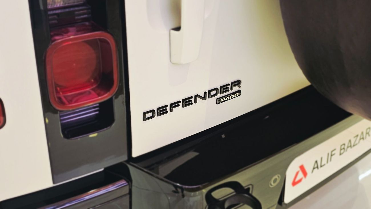 لاند روفر ديفندر 90 X-DYNAMIC SE P400 Land Rover Defender 90 SE P400 X Dynamic URBAN