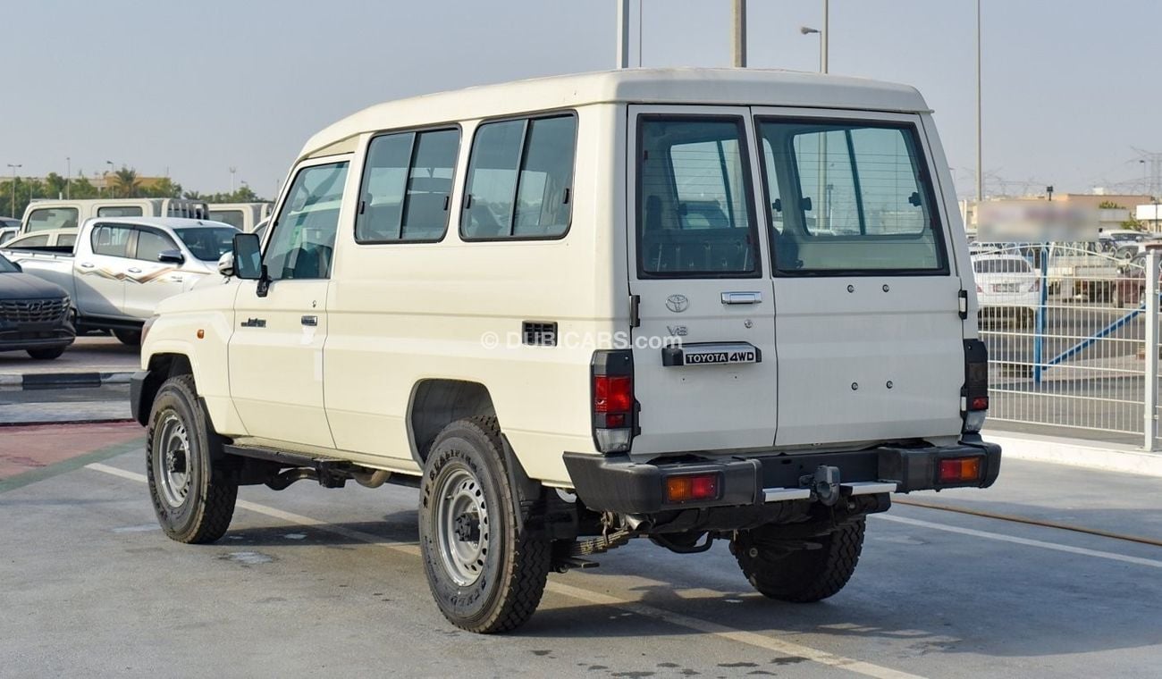 Toyota Land Cruiser 70 LC78 - 4.5l - Manual - New Shape - 13 Seater - Central Lock - Automatic Windows - 4wd