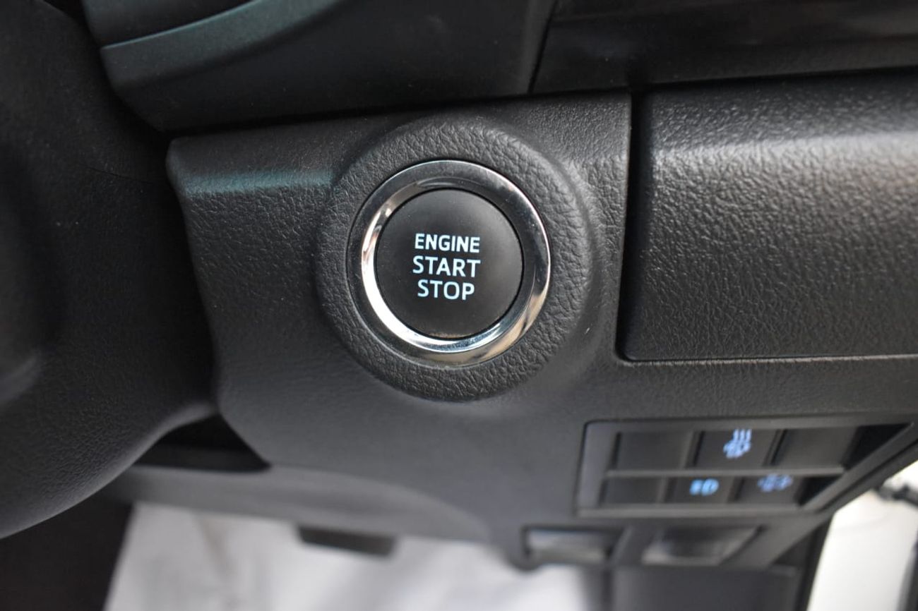 Toyota Hilux diesel right hand drive 2,8l automatic gear only for export available