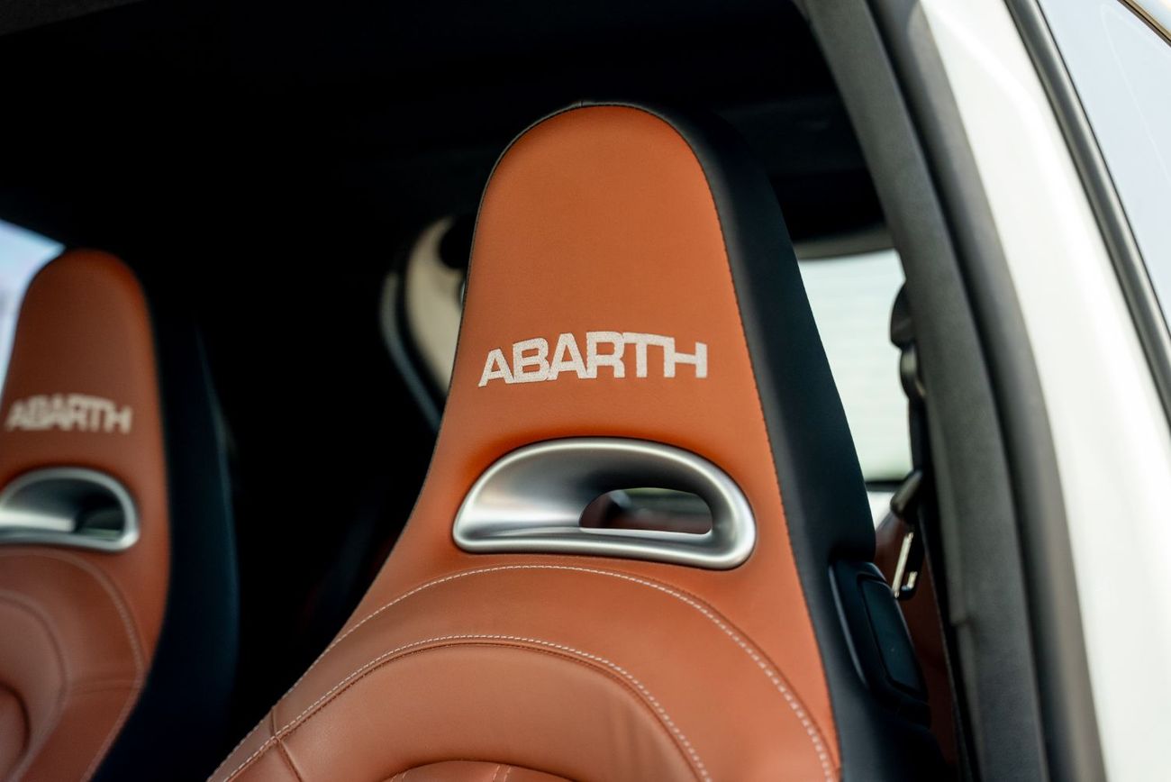 أبارث 595 Competizione Agency Warranty Full Service History 2021 GCC 1.4L Turbo 4 Cylinders