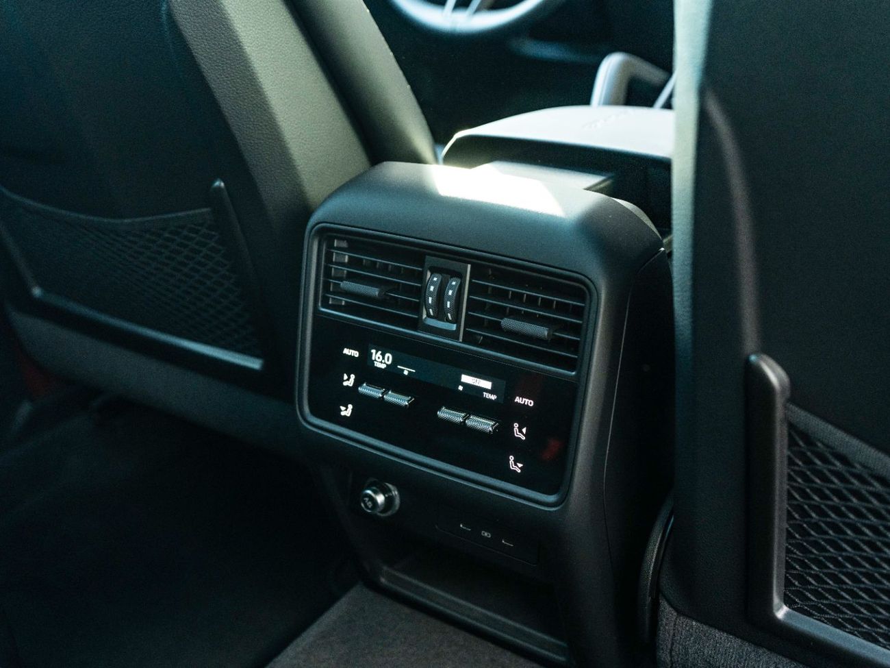 Porsche Cayenne Base Coupe