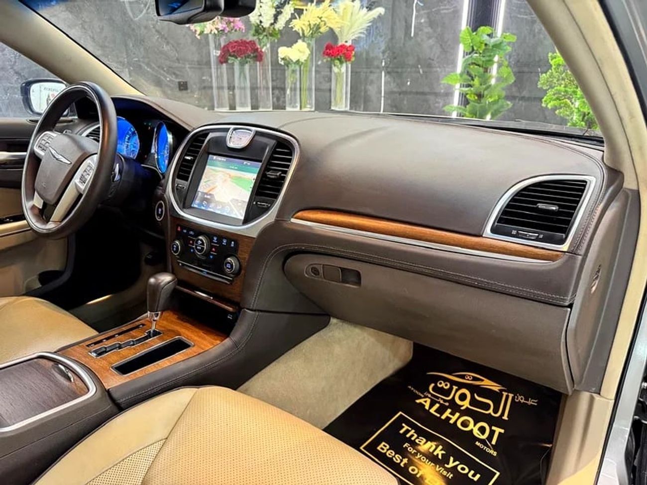 كرايسلر 300C Limited 3.6L || GCC || SPACIOUS AND DEPENDABLE || GREAT || EXCELLENT PERFORMANCE || COMFORT