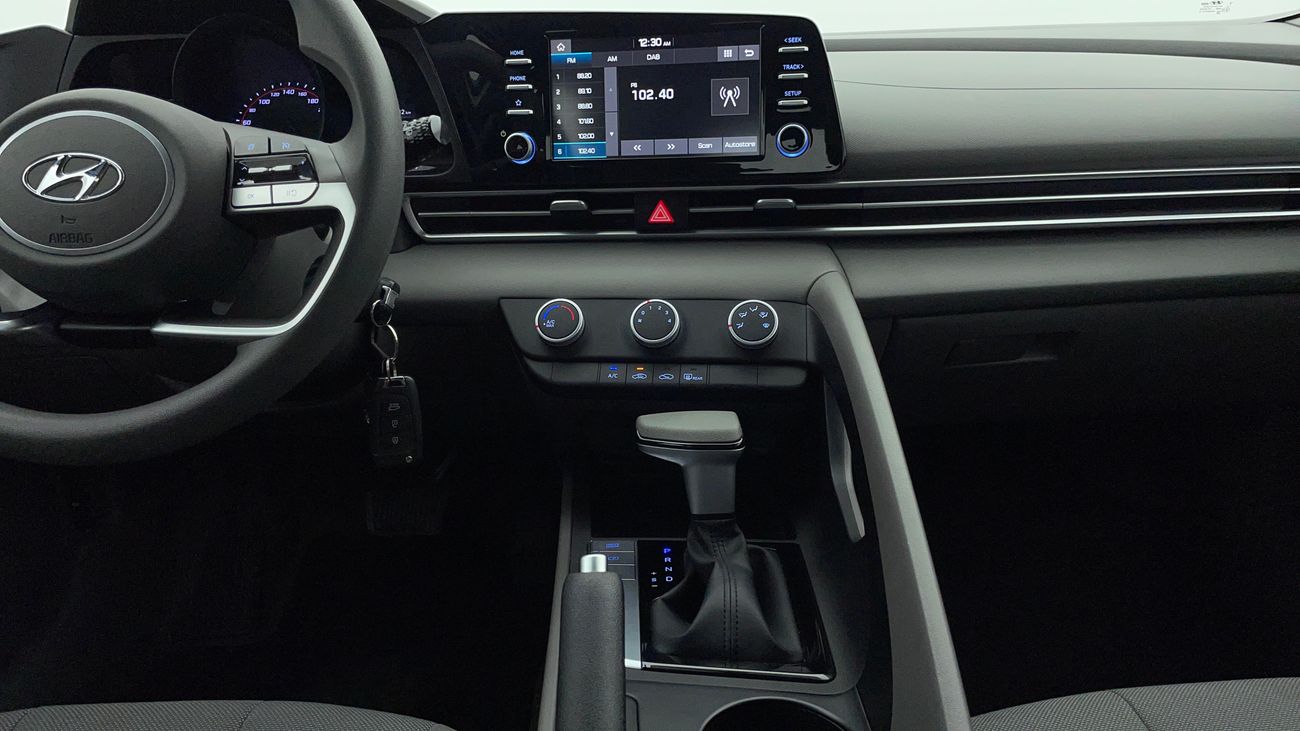 هيونداي إلانترا SMART 1.6 | بدون دفعة مقدمة | اختبار قيادة مجاني للمنزل