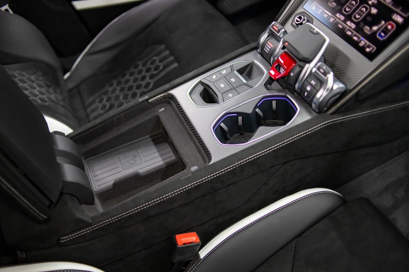 لامبورغيني اوروس 4.0T V8 Performante