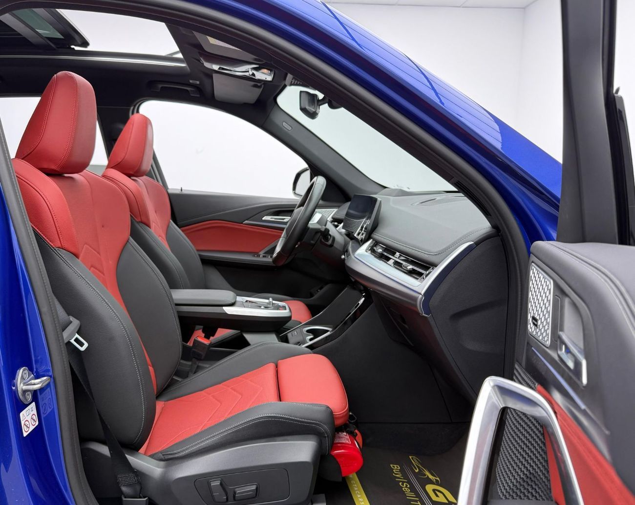 BMW iX1 2023 BMW iX1 xDrive30, 2029 BMW Warranty + Service Pack, Full BMW Service History, Very Low Km, GCC