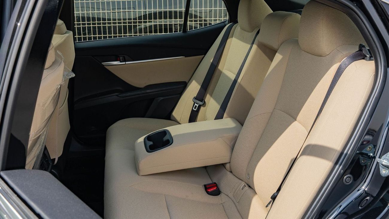 تويوتا كامري 2026 Toyota Camry LE 2.5L AT Hybrid (with Panoramic Sunroof)