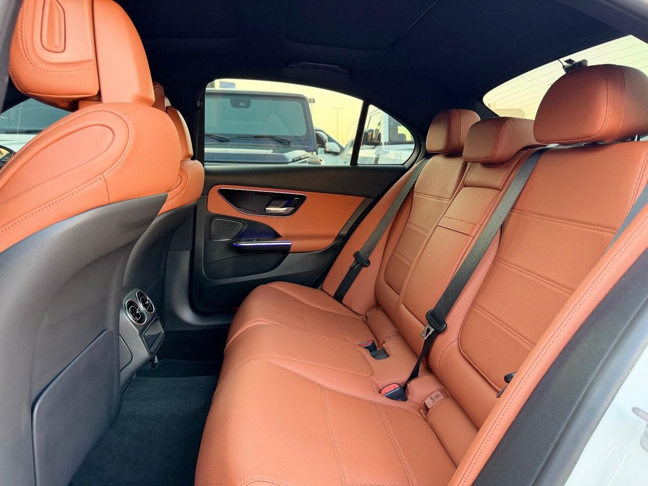 مرسيدس بنز C 200 Premium 2.0L