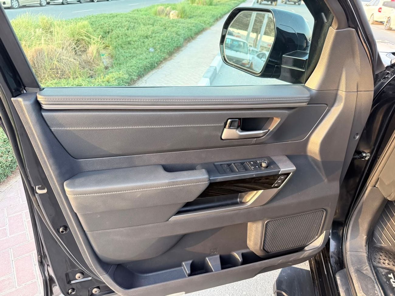 Toyota Tundra Full option/ 360 camera, leather seats 2023