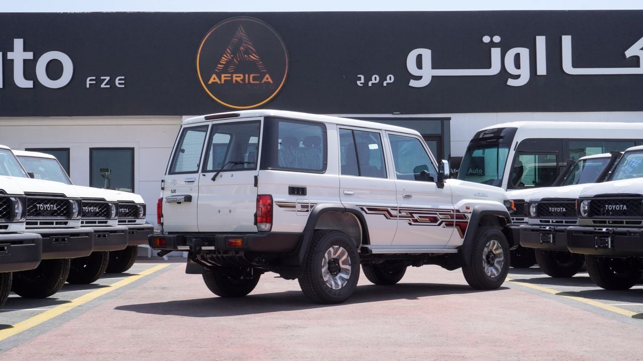 تويوتا لاند كروزر 70 2.8 DIESEL 2025