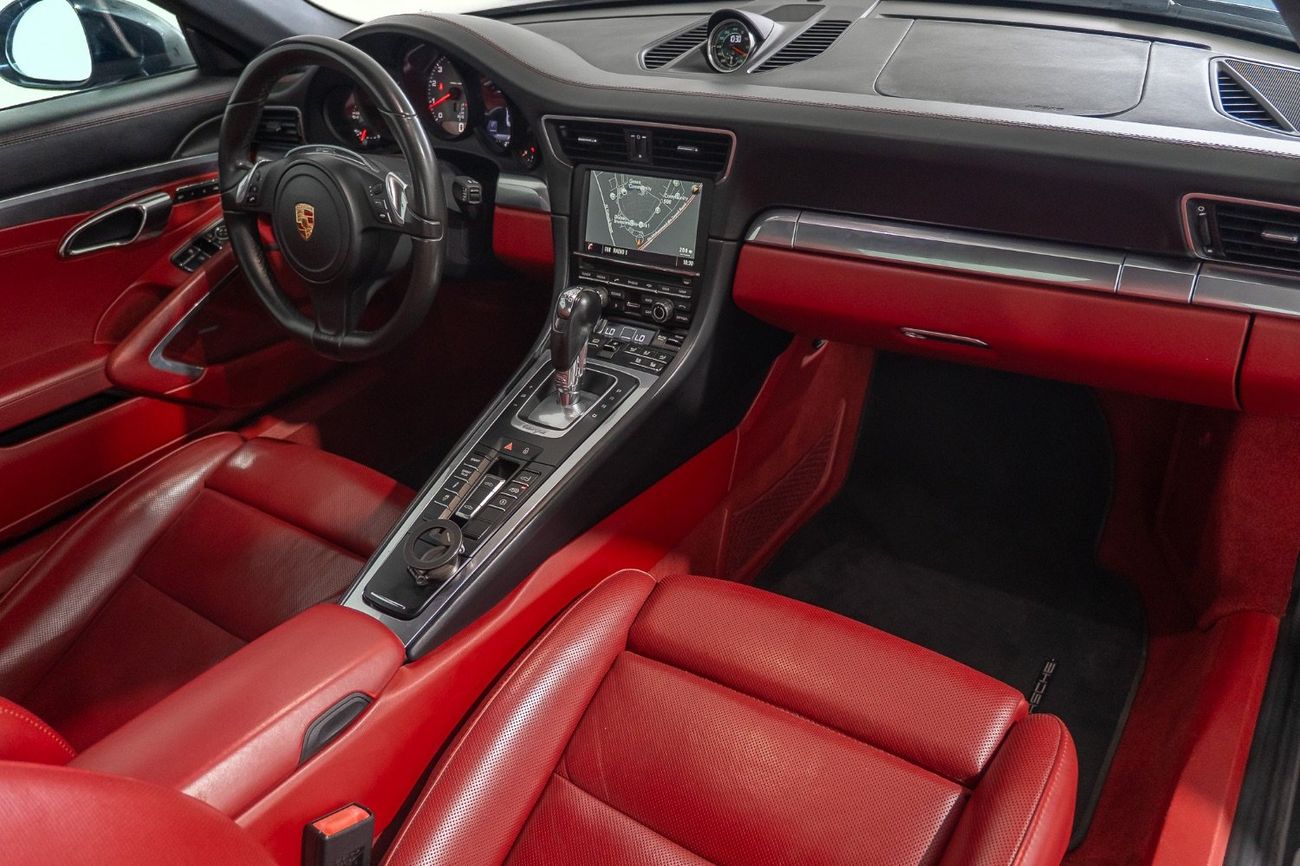 Porsche 911 Targa 4S 3.8L 2015 Porsche 911 Targa 4S / Porsche Warranty & Full Porsche Service History