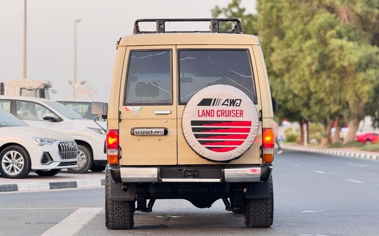 Toyota Land Cruiser GOOD CONDITION | MANUAL TRANSMISSION | 10-SEATER | 4.2L DIESEL ENGINE | 4WD