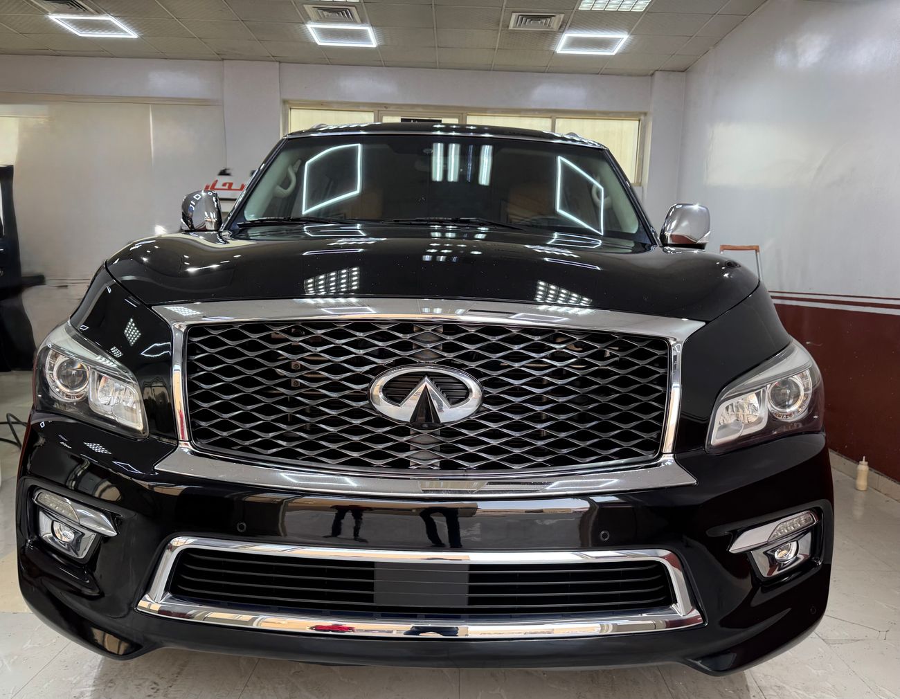 Infiniti QX80 EXCELLENT CONDITION, 4x4 , V8 5.6L