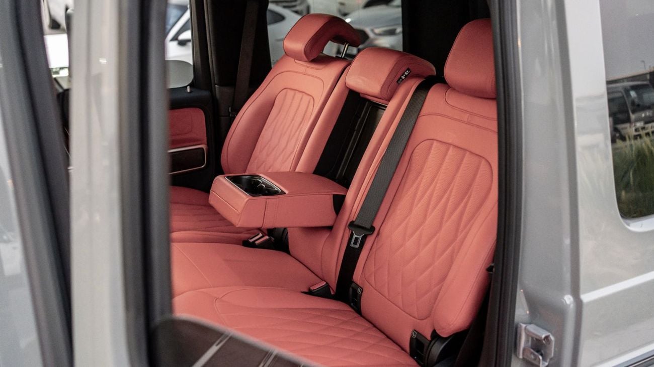 Mercedes Benz G 63 AMG 4X4² G-Class 2027 Mercedes-Benz AMG G 63 4.0L AT Petrol (Carbon In & Out) (Gray-Red)