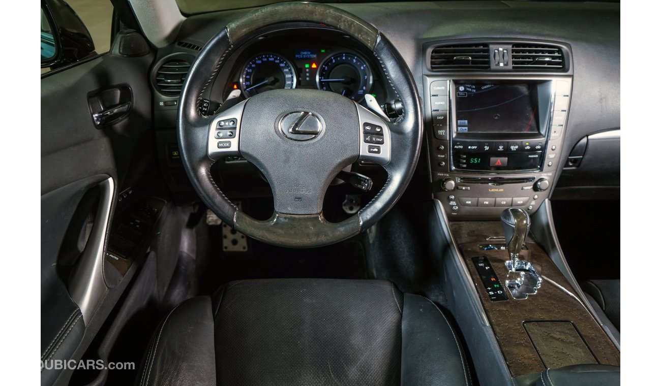لكزس IS 300 2011 Lexus IS 300 / Full Service History / 1 Expat Owner From New