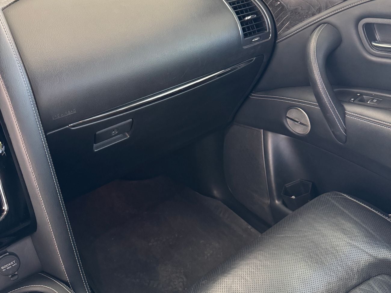Infiniti QX80 LUXE SENSORY PROACTIVE Sensory 4WD CLEAN CARFAX