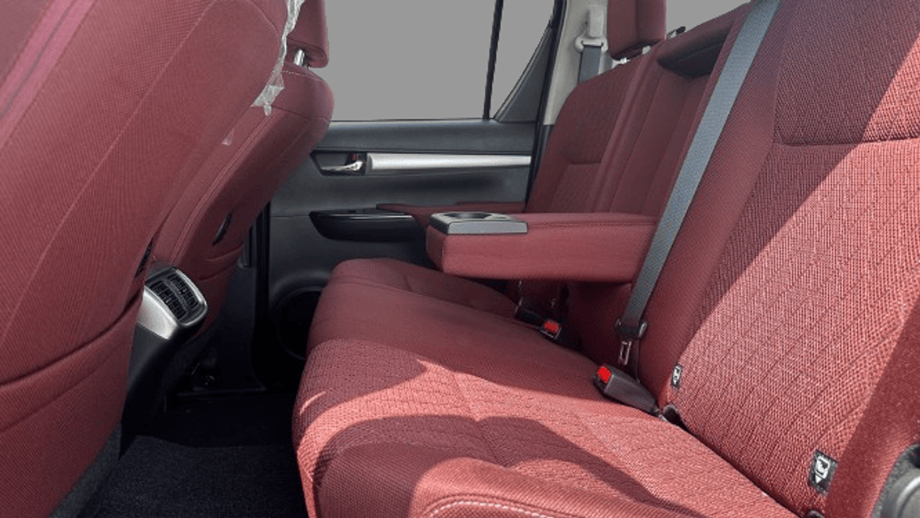 Toyota Hilux Toyota Hilux 2.7L 4WD P DC HIGH AT